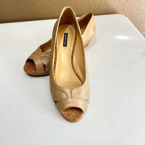 Alex Marie Beige Faux-Lizard Embossed Peep Toe Cork Wedge Pump Sz. 7
